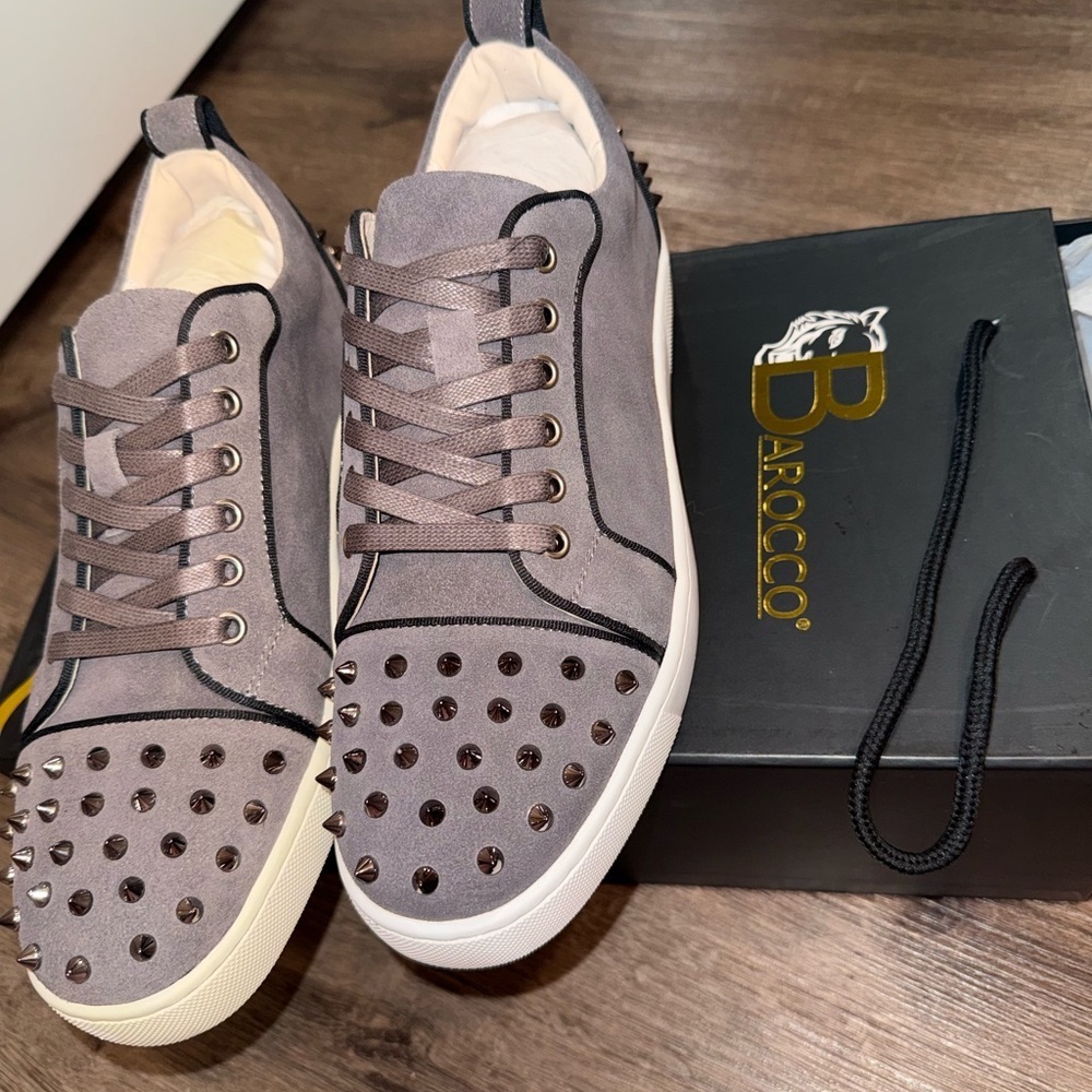 Designer NWT Barocco Men's Gray Genuine leather, Sued Studded Sneakers size 7